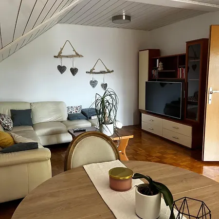 Apartment Breeze - Private Jacuzzi Retreat Žalec