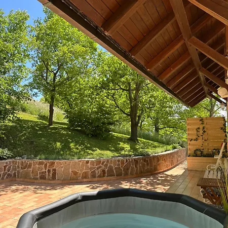 아파트 Breeze - Private Hot Tub Retreat
